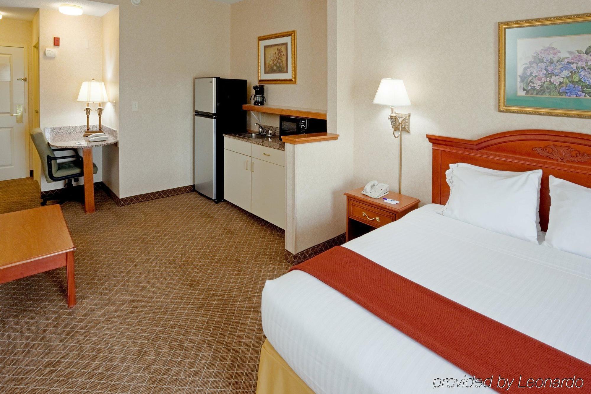 Holiday Inn Express Mount Arlington By Ihg Room photo